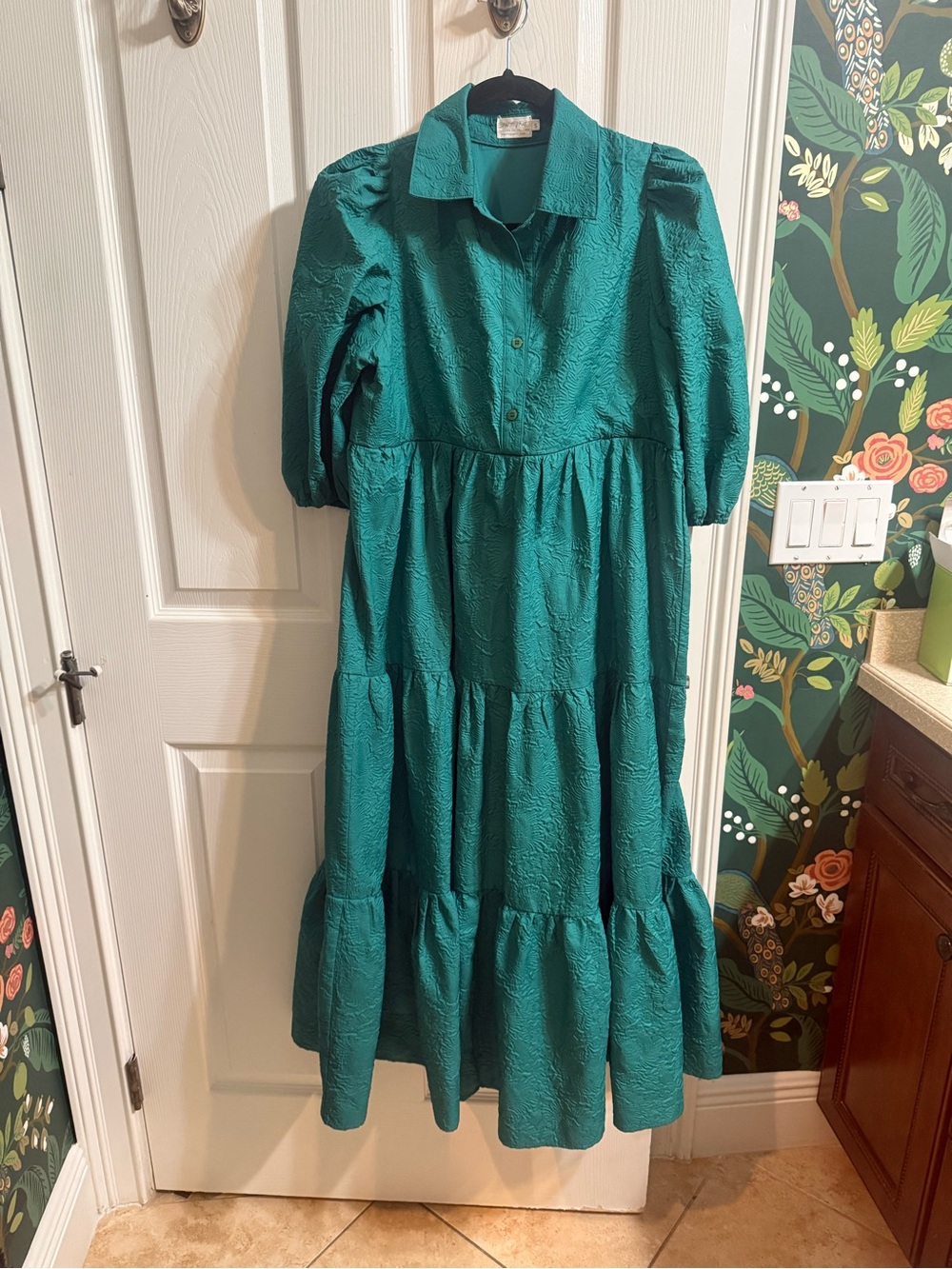 Emerald Textured Nursing Tiered Midi Dress Size Small, Shop the Mint